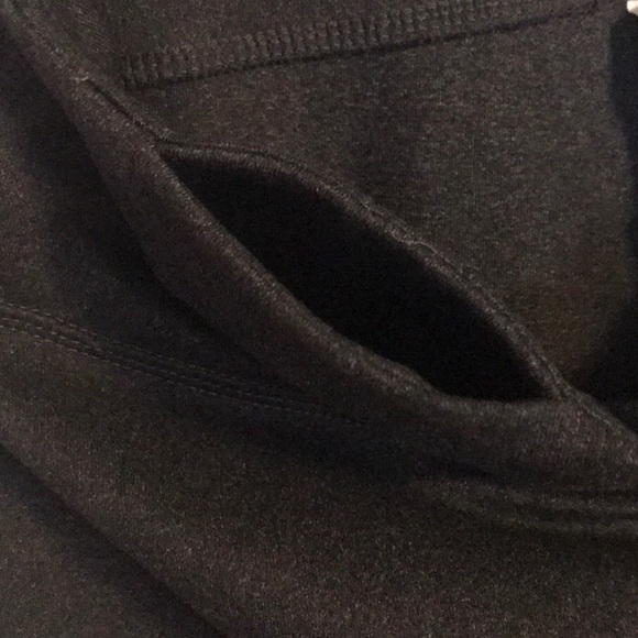 Dark Grey Fabletics Cropped Leggings Size- Small - Picture 4 of 6